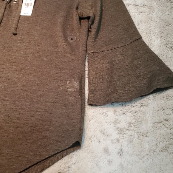 NY&C Soft Relaxed Olive Green Tie VNeck Bell Half Sleeve Knit Top Size Small - Picture 2 of 5